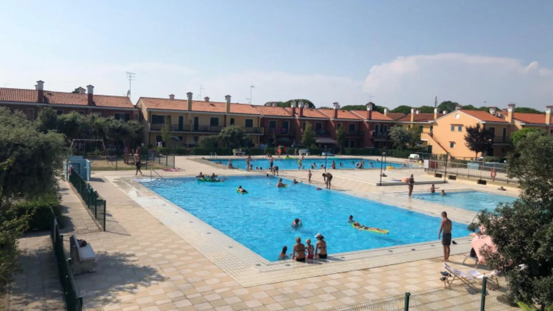 Cozy House With Garden And Pool In Bibione Apartment Italy